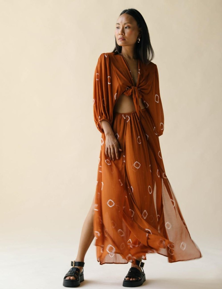 Women FARA Boutique | Free Flow Skirt Flame Bandhani