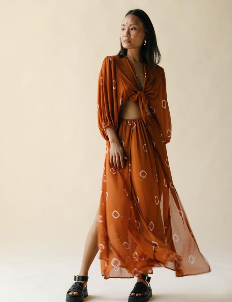 Women FARA Boutique | Free Flow Skirt Flame Bandhani