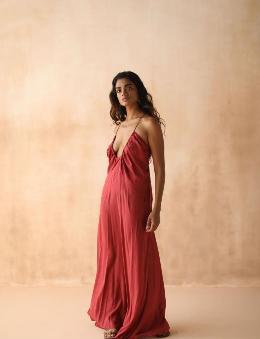 Women FARA Boutique | Zoe Dress Blood Moon